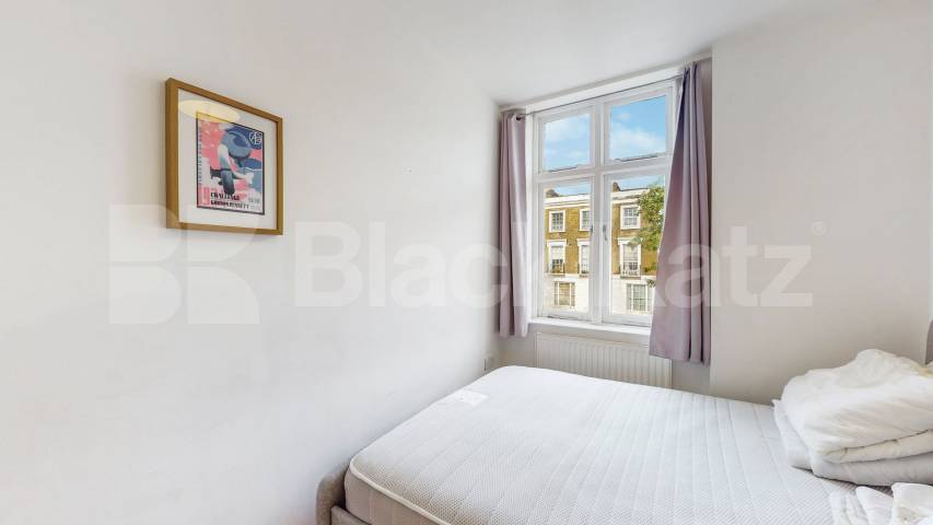 Refurbished Refurbished Two Bedroom Flat in Elegant Period Conversion Rochester Road, Camden
